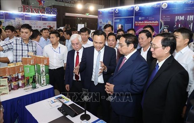 Vietnamese innovative startups should strive to become regional, international “unicorns” PM