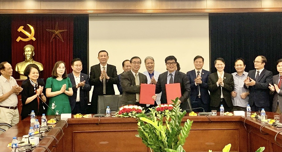 ALOV strengthens legal support for overseas Vietnamese