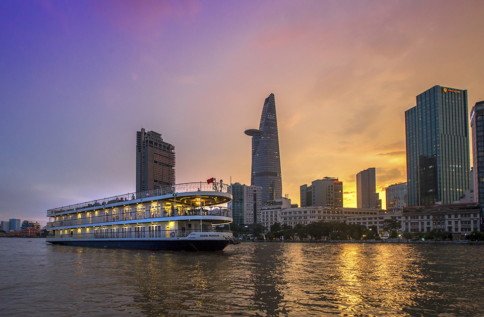 HCMC to have floating hotel and market on Saigon River