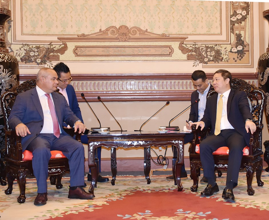 Ho Chi Minh City enhances investment and trade cooperation with Australian city