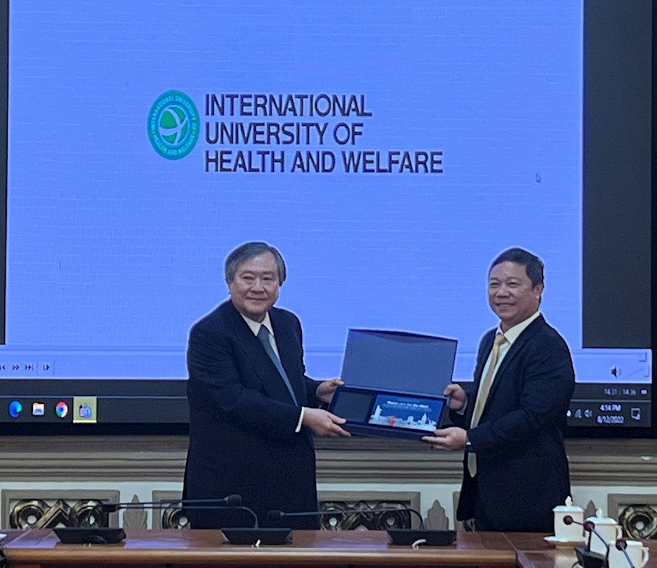 Japanese group interested in cooperating in health human resources training in Ho Chi Minh City