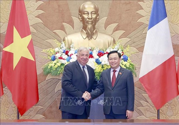 French Senate President wraps up Vietnam visit