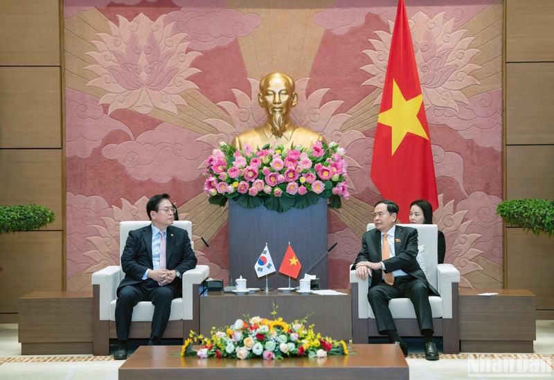 Vietnam, RoK boost cooperation for peace and prosperous development
