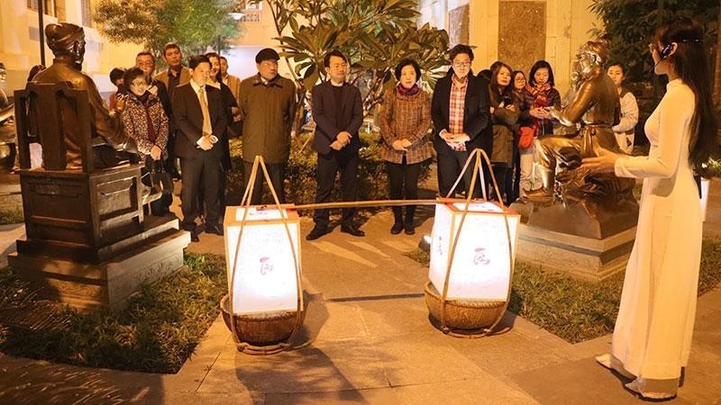 New tours promote literary heritage