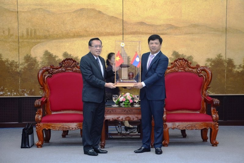 Da Nang City strengthens cooperation with Lao locality