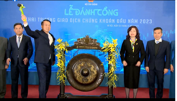 Official believes in strong rebound of stock market