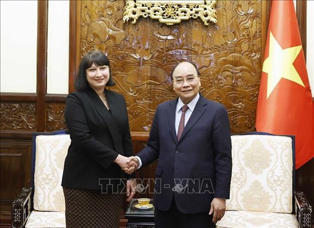 President hosts Romanian ambassador
