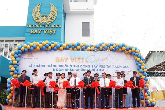 Pilot training school inaugurated in southern Kien Giang province