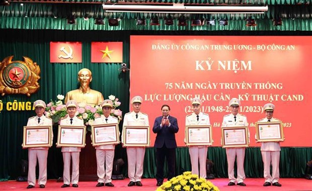 PM congratulates public security s Logistics-Engineering force on traditional day