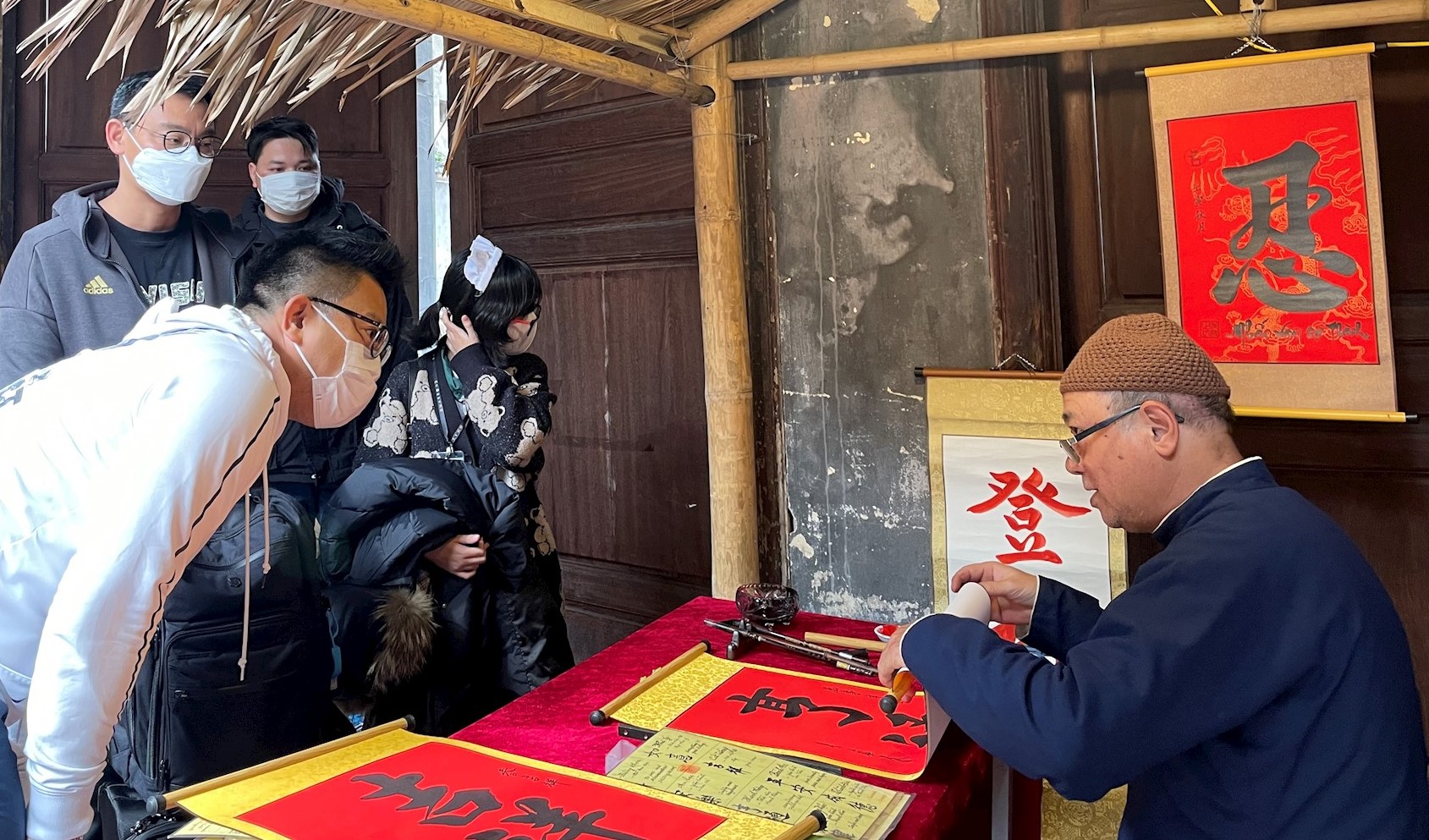 Spring calligraphy festival to run at Literature Lake during Tet