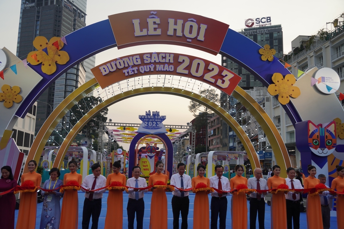 Spring Book Street Festival 2023 opens in Ho Chi Minh City