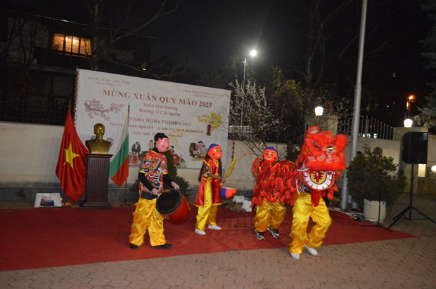 Tet celebrations held for Vietnamese communities in Belarus and Bulgaria