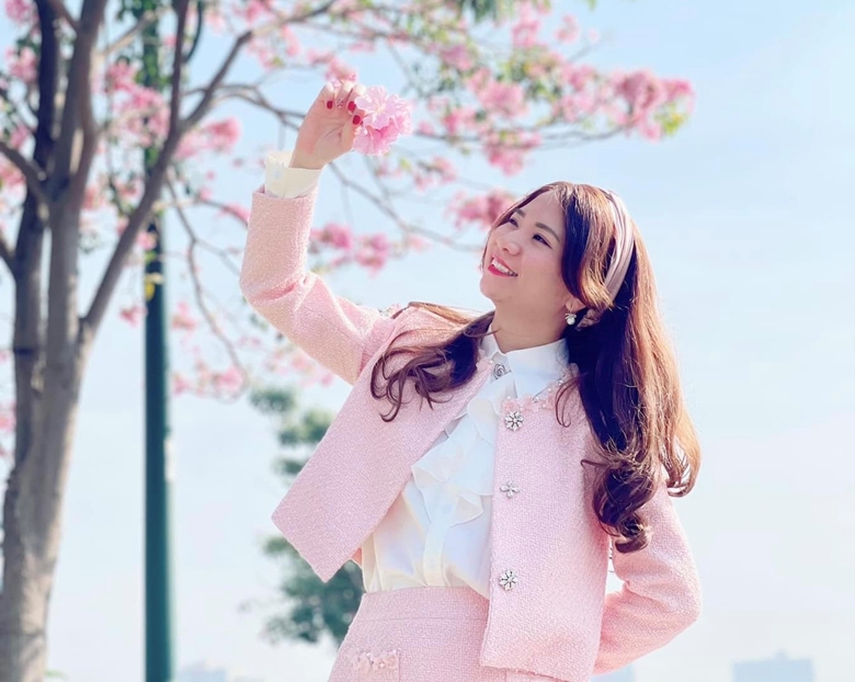 Ho Chi Minh City brilliant with tabebuia rosea