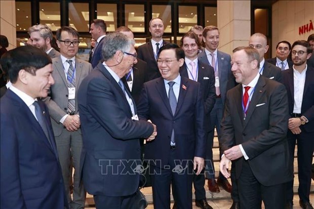 NA Chairman works with EU-ABC, EuroCham delegation