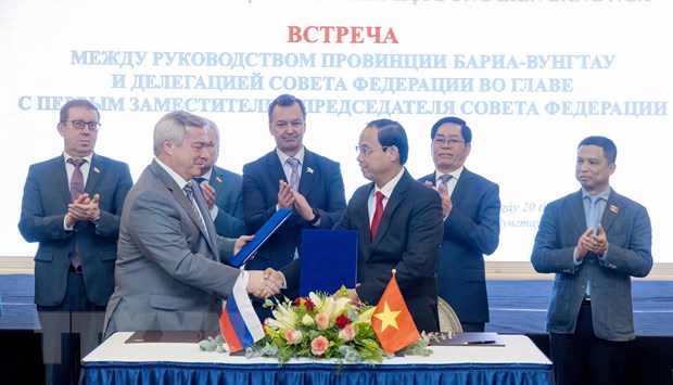 Vietnamese and Russian localities agree to increase cooperation