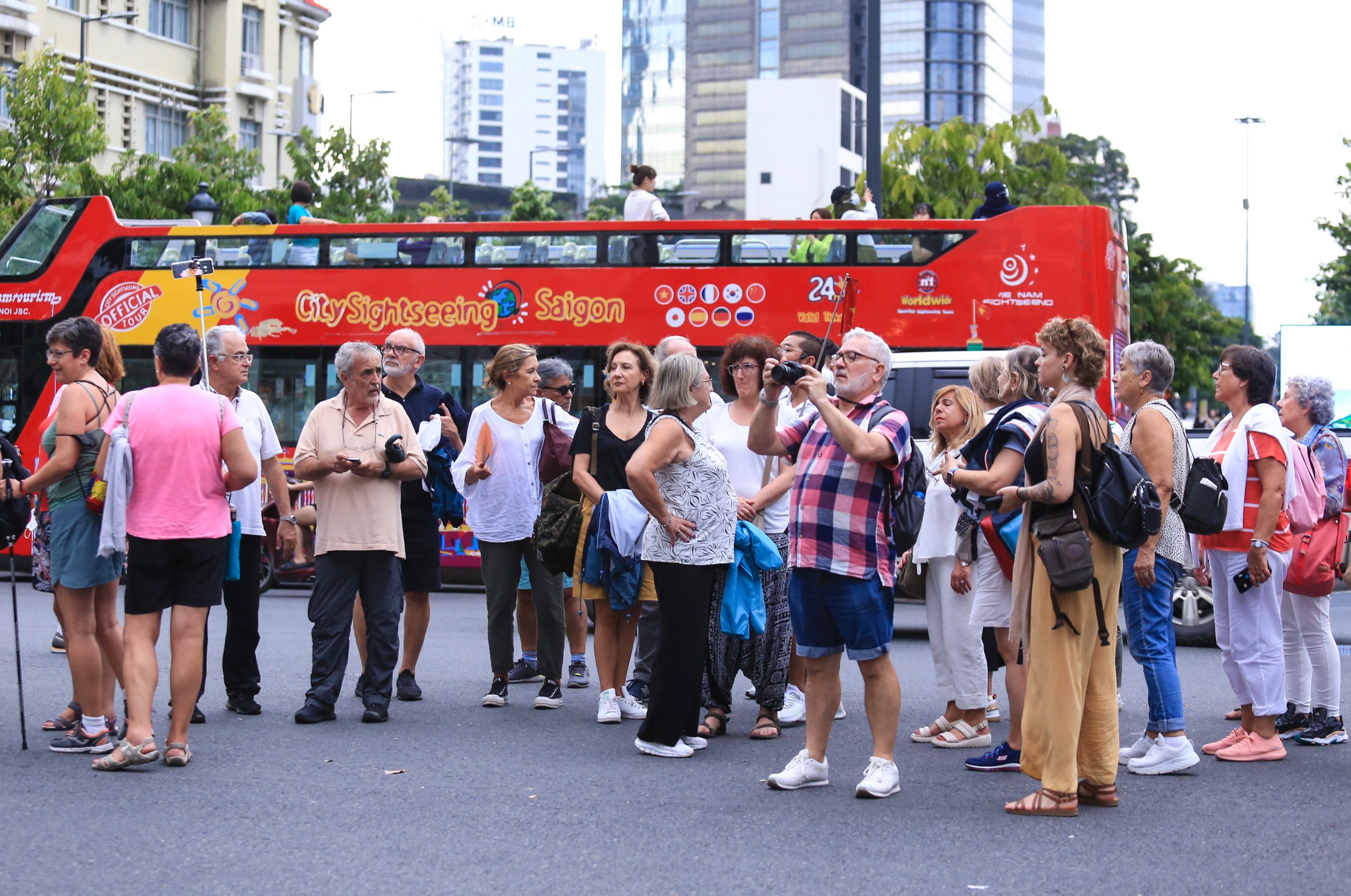 HCM City welcomes over 5 million tourists in 2 months