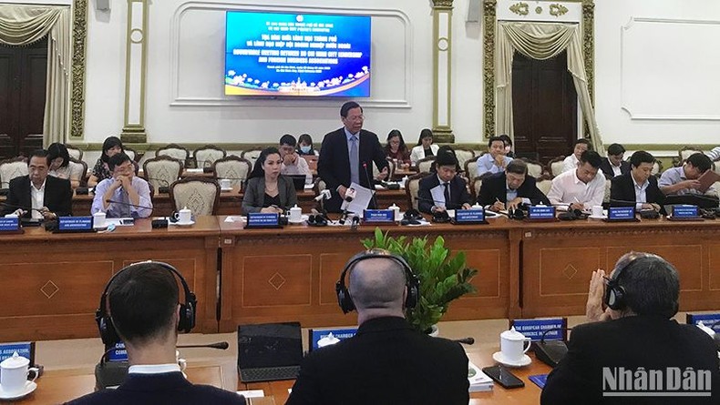 Ho Chi Minh City holds seminar to remove difficulties for foreign businesses