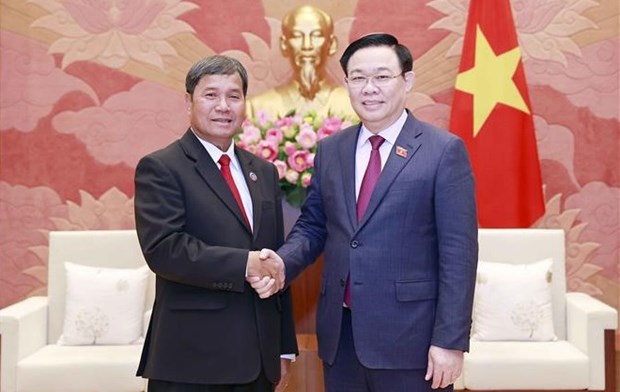 National Assembly eager for experience sharing, exchange with Laos leader
