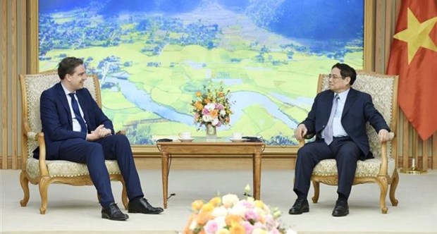 PM asks France to facilitate Vietnamese goods’ access to French market