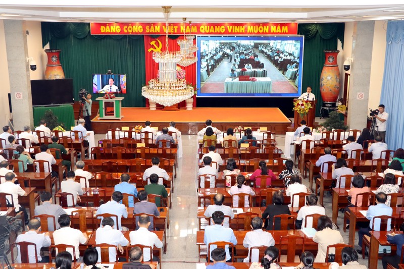 Dong Nai realizes topic of studying and following Ho Chi Minh’s ideology, morality and style