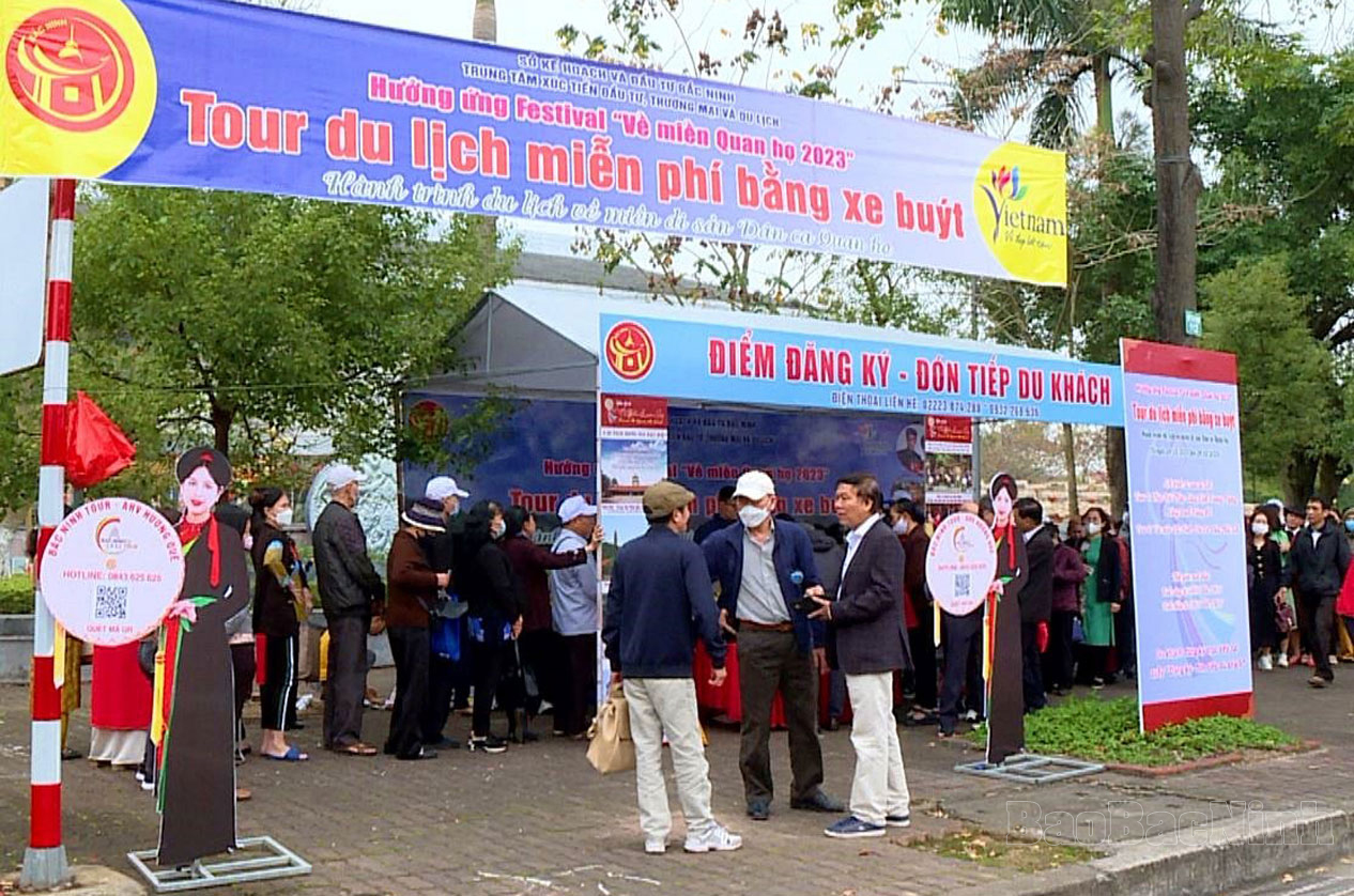 Bac Ninh province serves over 1,200 visitors joining two free tours