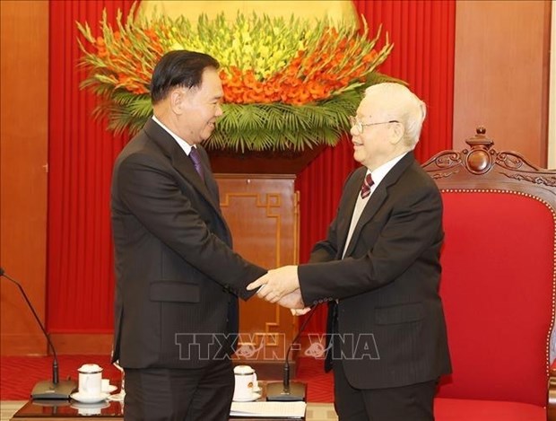 Party chief receives Lao Party official