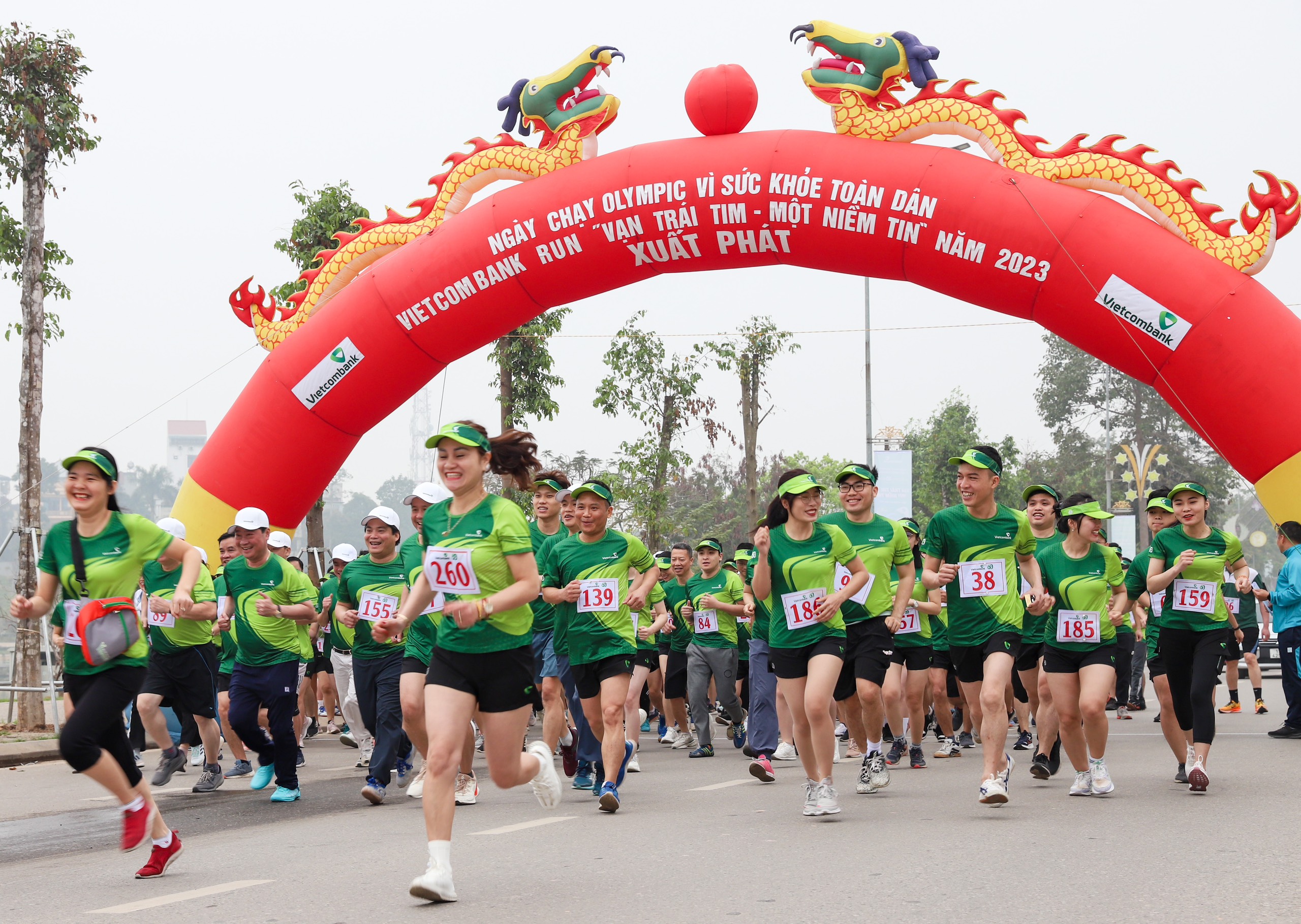 Some 300 athletes respond to Olympic Running Day for Health of the People