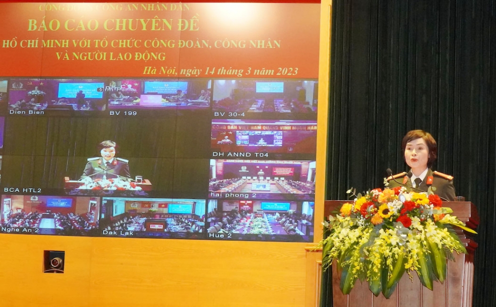 Conference on President Ho Chi Minh with trade union and employees