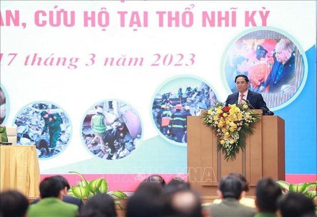 PM praises collectives, individuals for search, rescue in Turkey