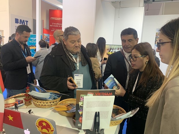 Vietnam pavilion attracts visitors at Mediterranean Tourism Exchange