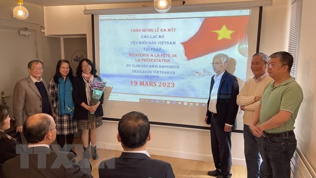 Love Vietnam’s seas and islands club established in France