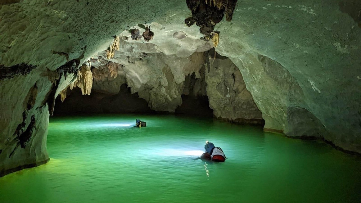 Five new untouched caves discovered in Quang Binh by British experts