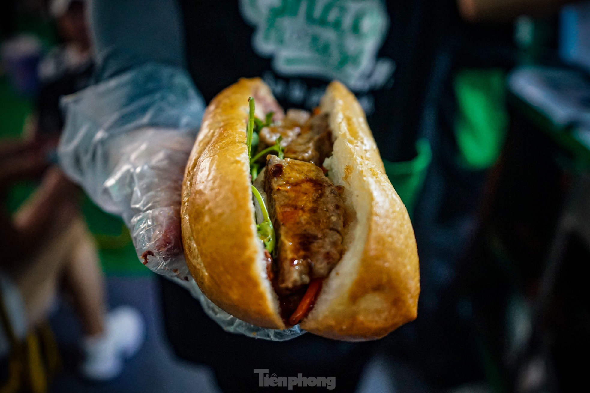 Thousands of people flock to bread festival on first day of opening