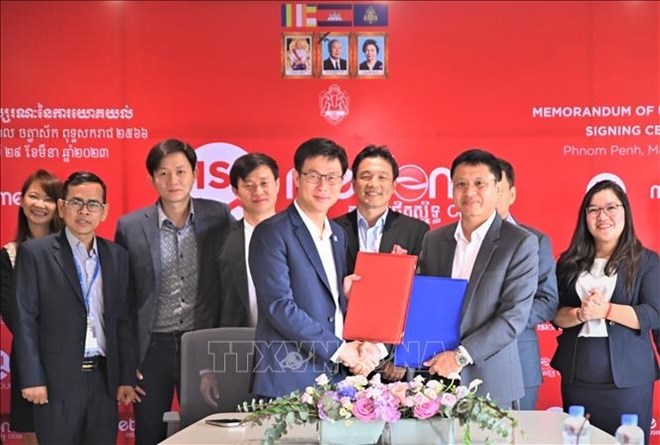 Metfone signs strategic cooperation agreement with Cambodian group