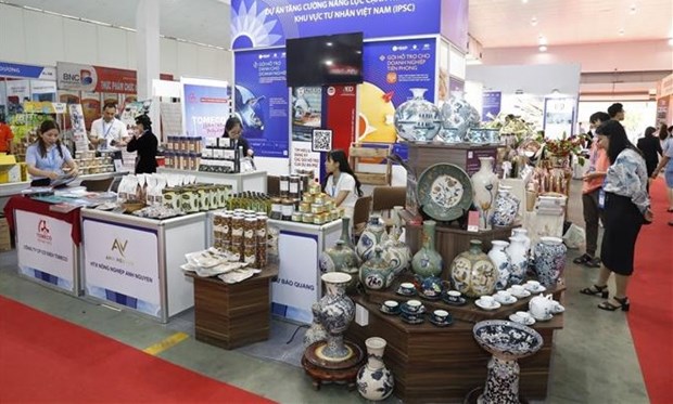 Over 500 firms join 32nd Vietnam Expo in Hanoi