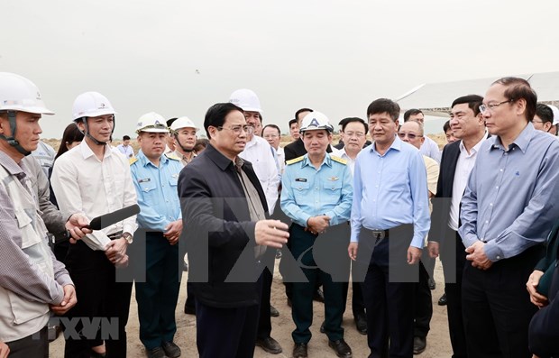 Prime Minister makes working trip to Dien Bien province