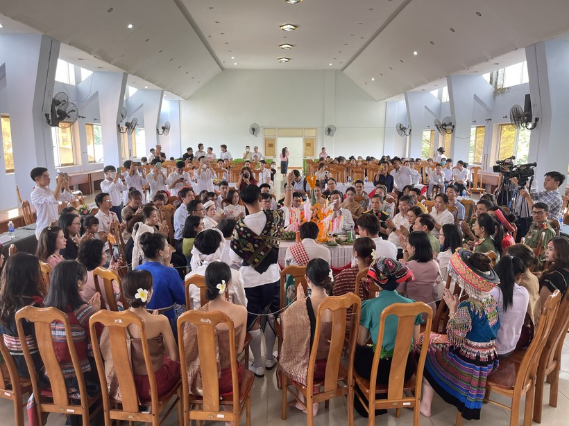 Cultural exchange for Lao and Cambodian students in Vietnam