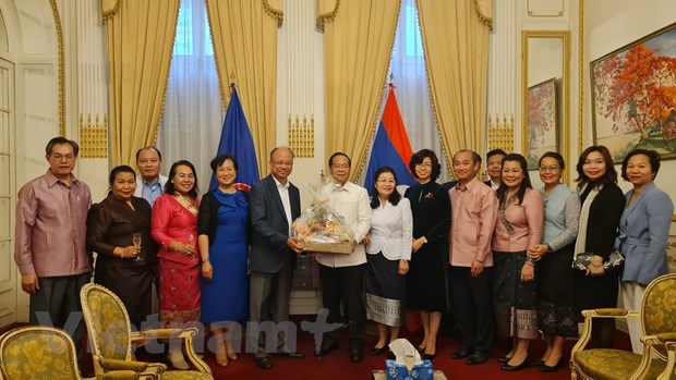 Vietnamese Embassy in France congratulates Laos on Bounpimay Festival