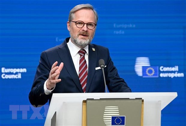 Czech Prime Minister begins official visit to Vietnam