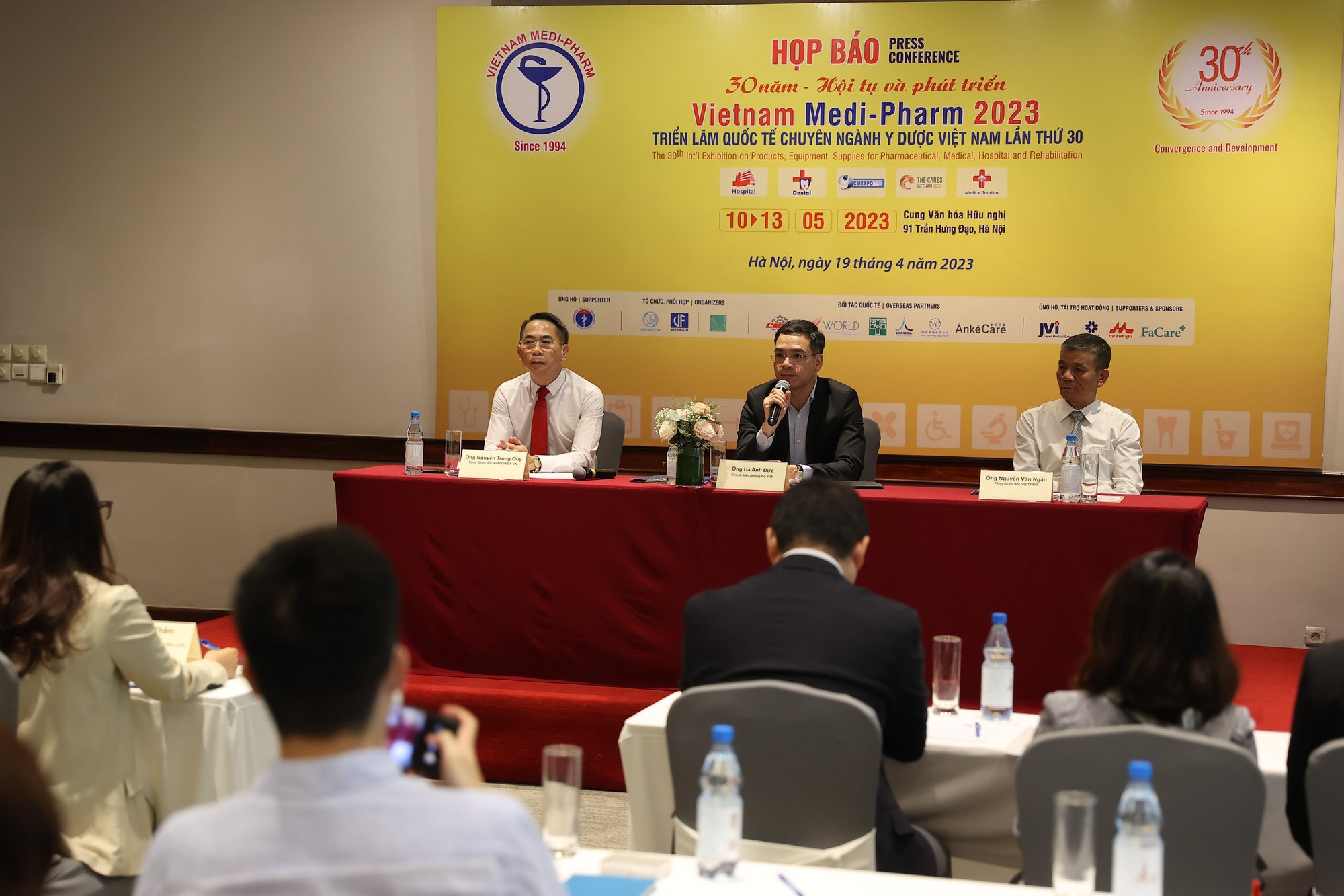 350 domestic and foreign enterprises to join Vietnam Medipharm Expo 2023