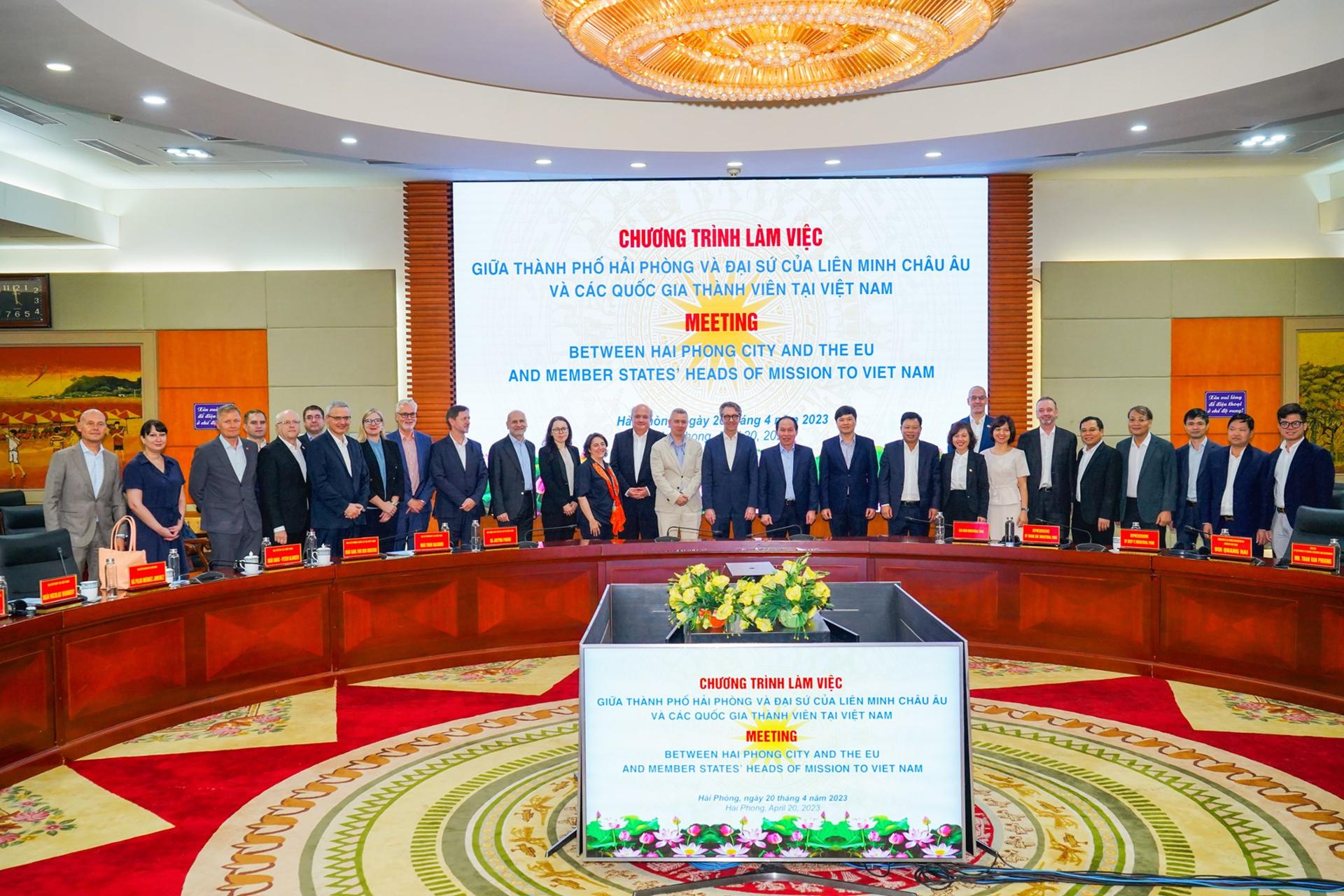Hai Phong promotes cooperation in diverse areas with European countries