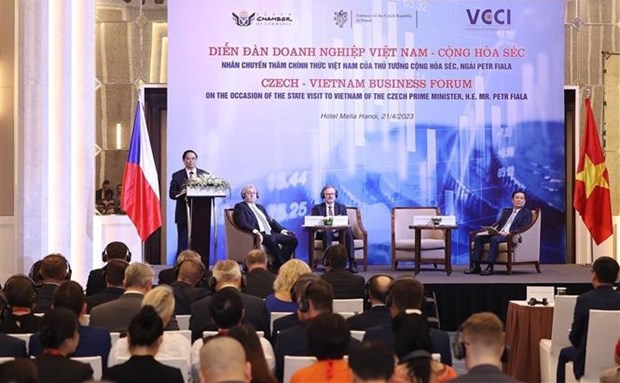 Vietnam creates favourable conditions for businesses PM