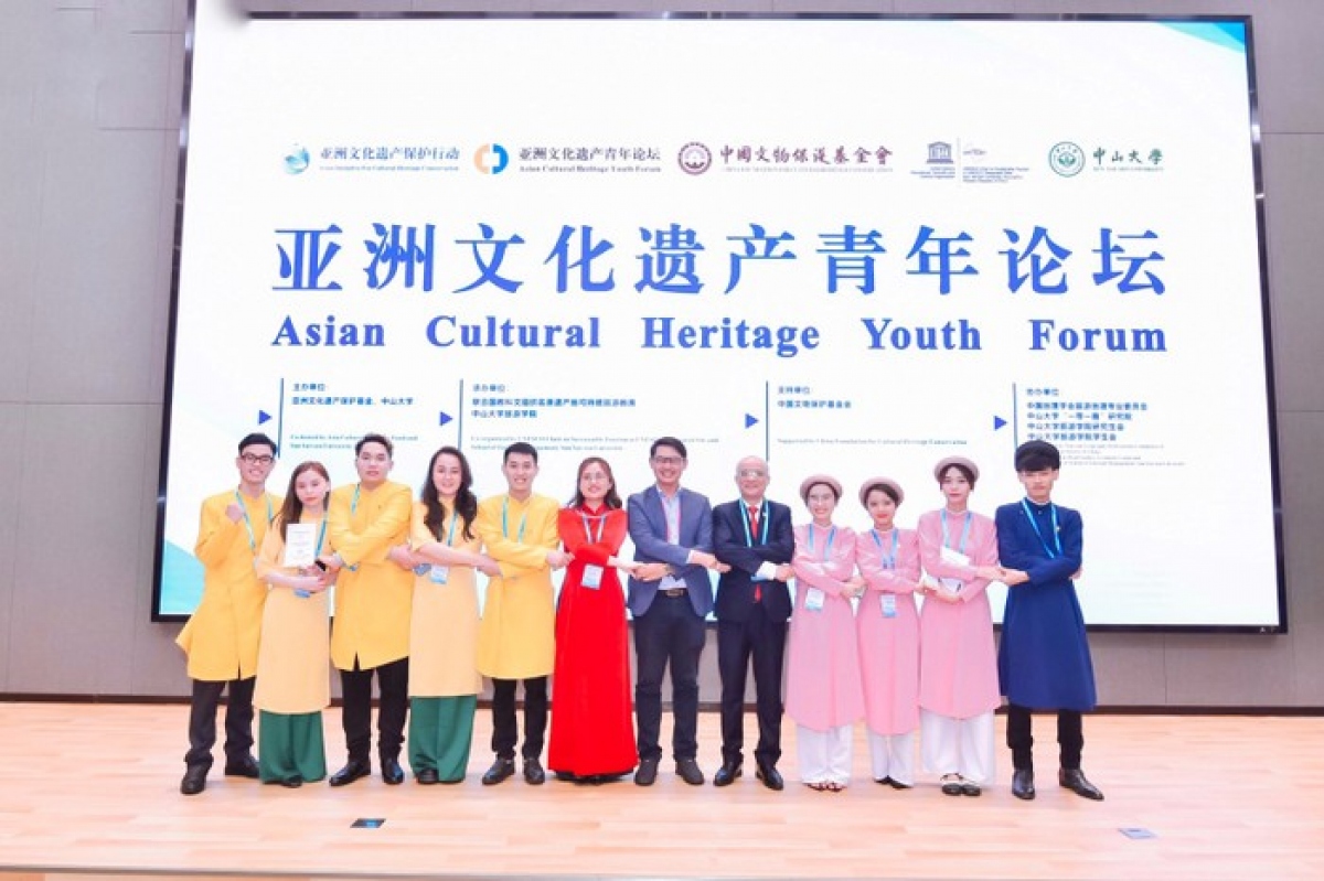 Vietnamese students win prizes at contest on preserving Asian cultural heritage
