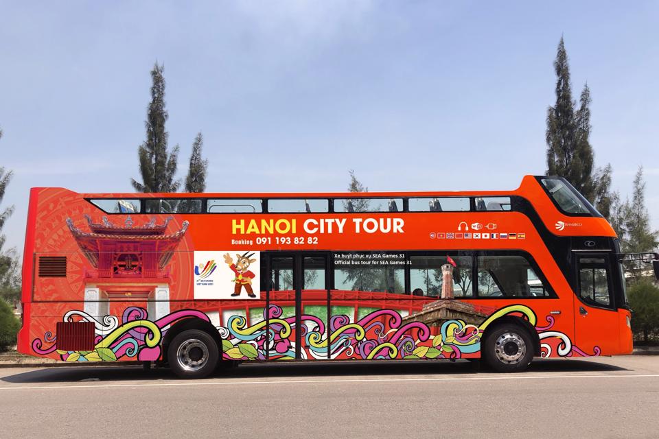 Hanoi operates 127 free double-decker bus trips during national holidays