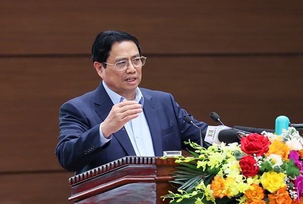 PM urges Hanoi to mobilise all resources for development