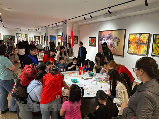 Vietnamese culture introduced at Spotlight International Art 2023 in India