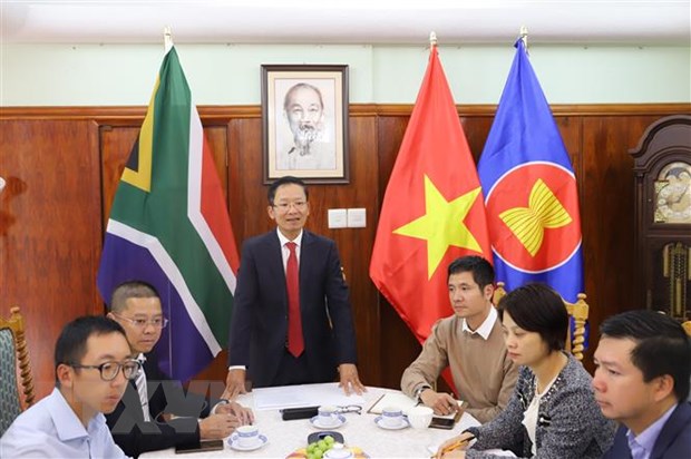 Liaison board for Vietnamese community in South Africa makes debut