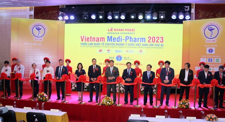 350 businesses join 30th Vietnam Medi-Pharm Expo in Hanoi