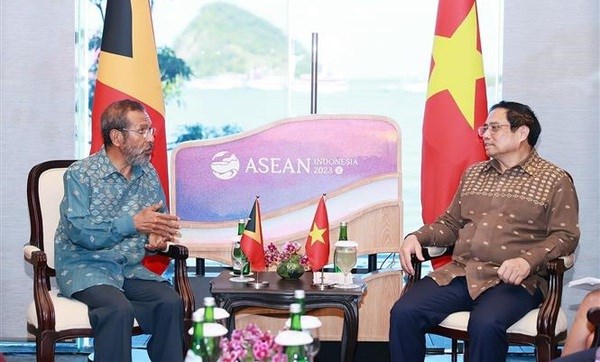PM meets Timor Leste counterpart in Indonesia