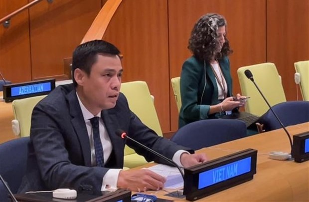 Vietnam calls for stronger int’l cooperation to help middle-income countries achieve sustainable development